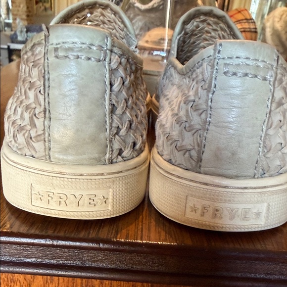Frye Gemma Gray Woven leather Slip-On sneakers Women's Shoes size 9 - Picture 3 of 6